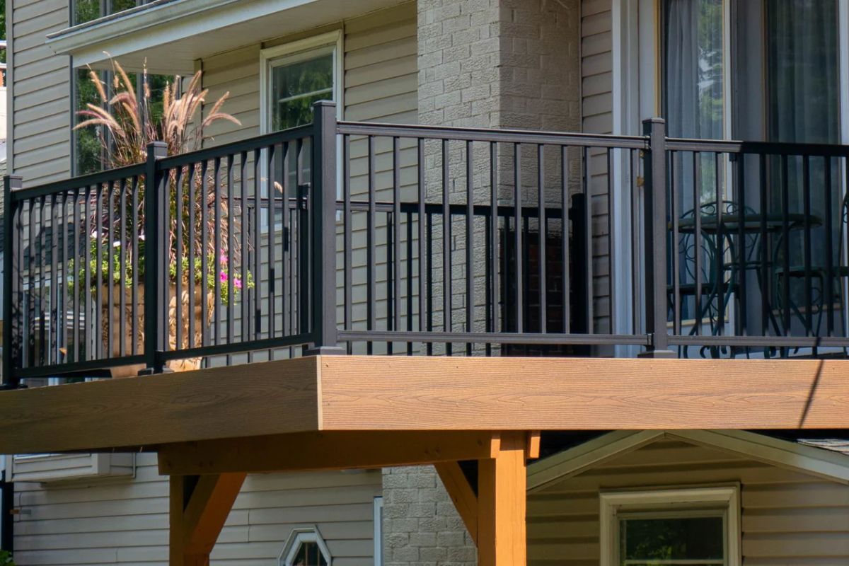 Aluminum-Railing.jpg